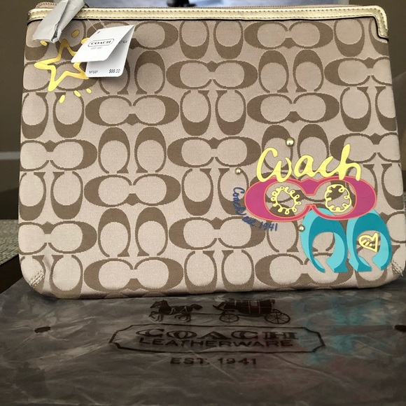 Coach Cover Ipad Tablet Daisy Sleeve Pouch Poppy - Picture 1 of 3